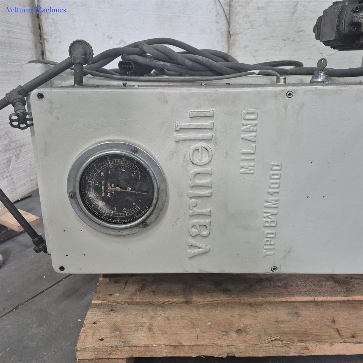 Vertikale hydraulische Innenräummaschine Varinelli BVM1000 – Bild 2