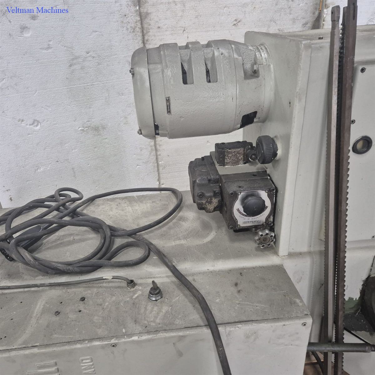 Vertikale hydraulische Innenräummaschine Varinelli BVM1000 – Bild 3